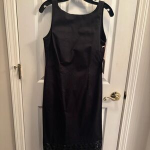 Chic Black Sleeveless Midi Dress